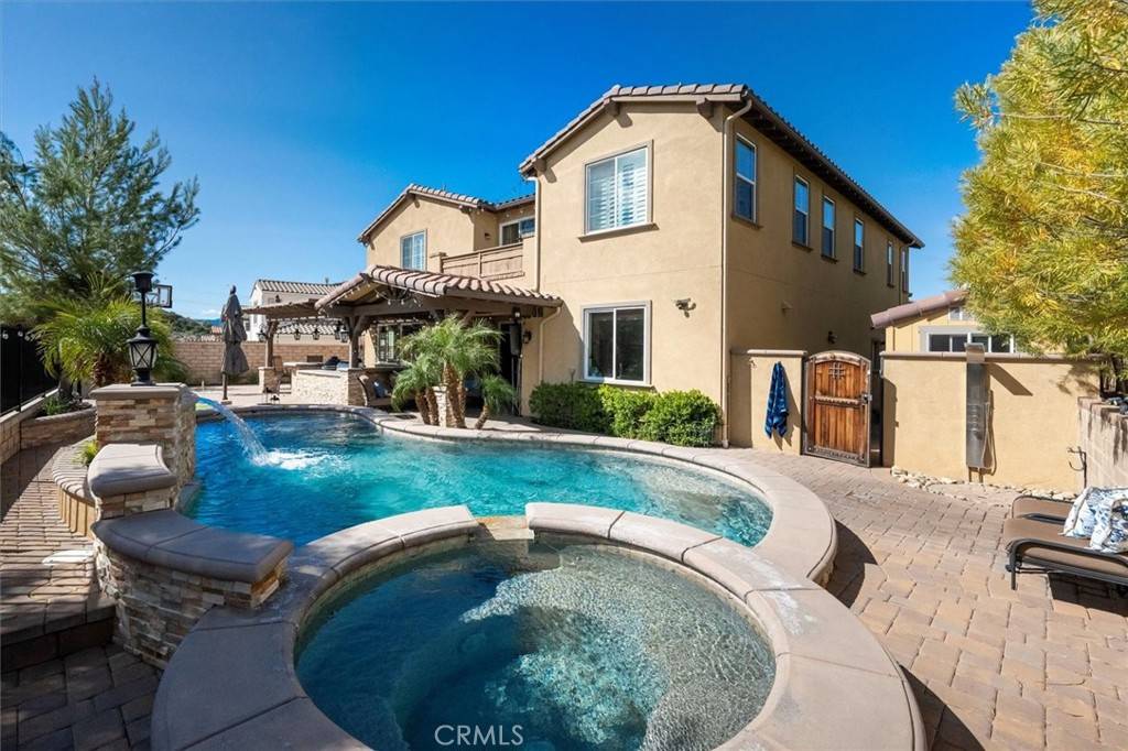 Valencia, CA 91354,28360 Steel LN