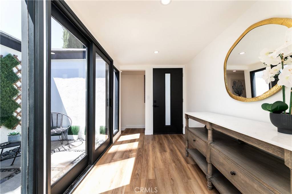 Woodland Hills, CA 91364,22838 Epsilon ST