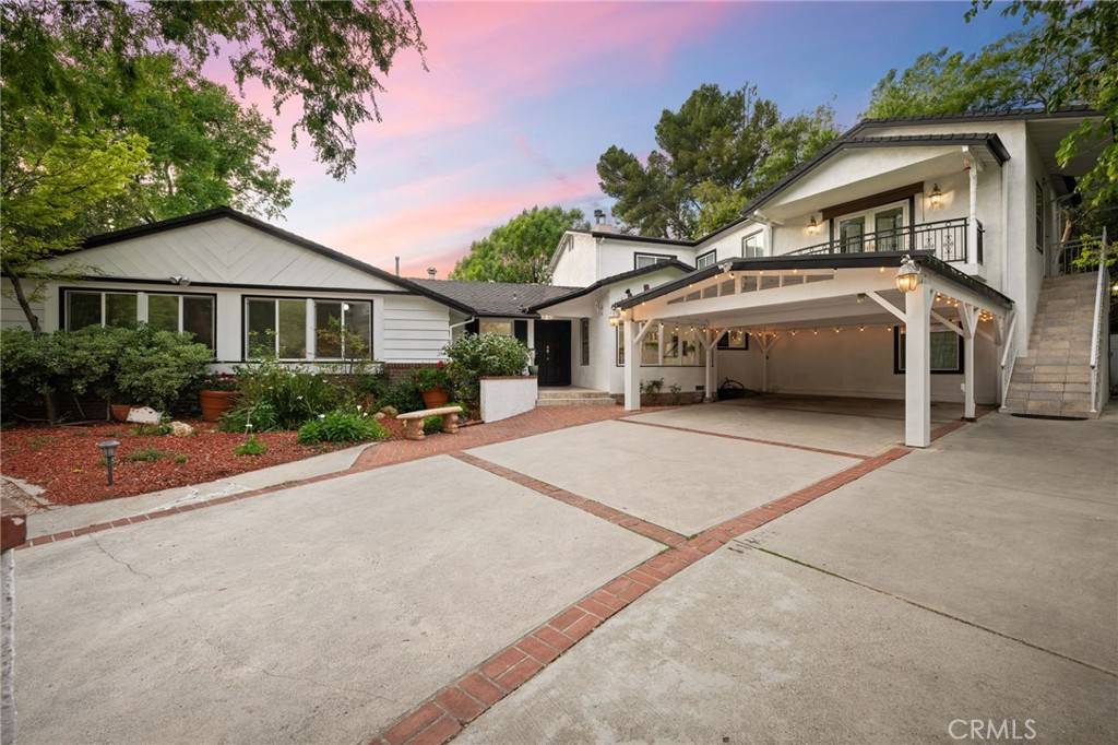 Encino, CA 91436,3601 Dellvale PL