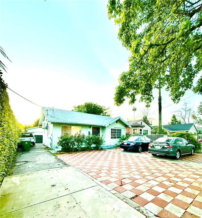 Van Nuys, CA 91405,6703 Cedros AVE