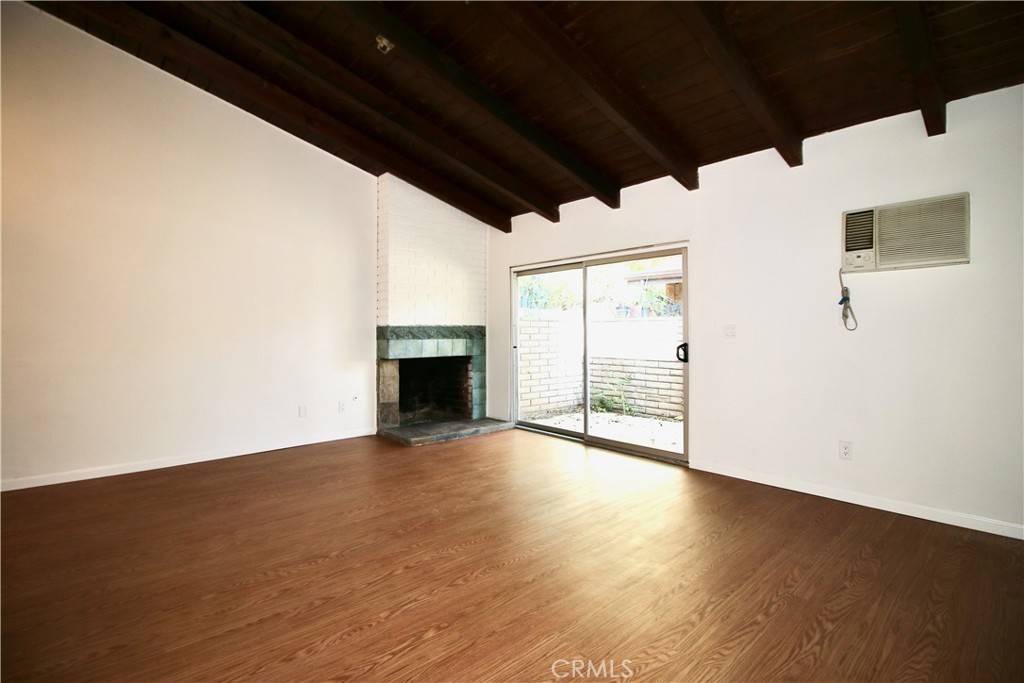 Van Nuys, CA 91405,7340 Ventura Canyon AVE