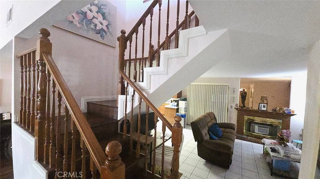 Winnetka, CA 91306,19714 Lull ST