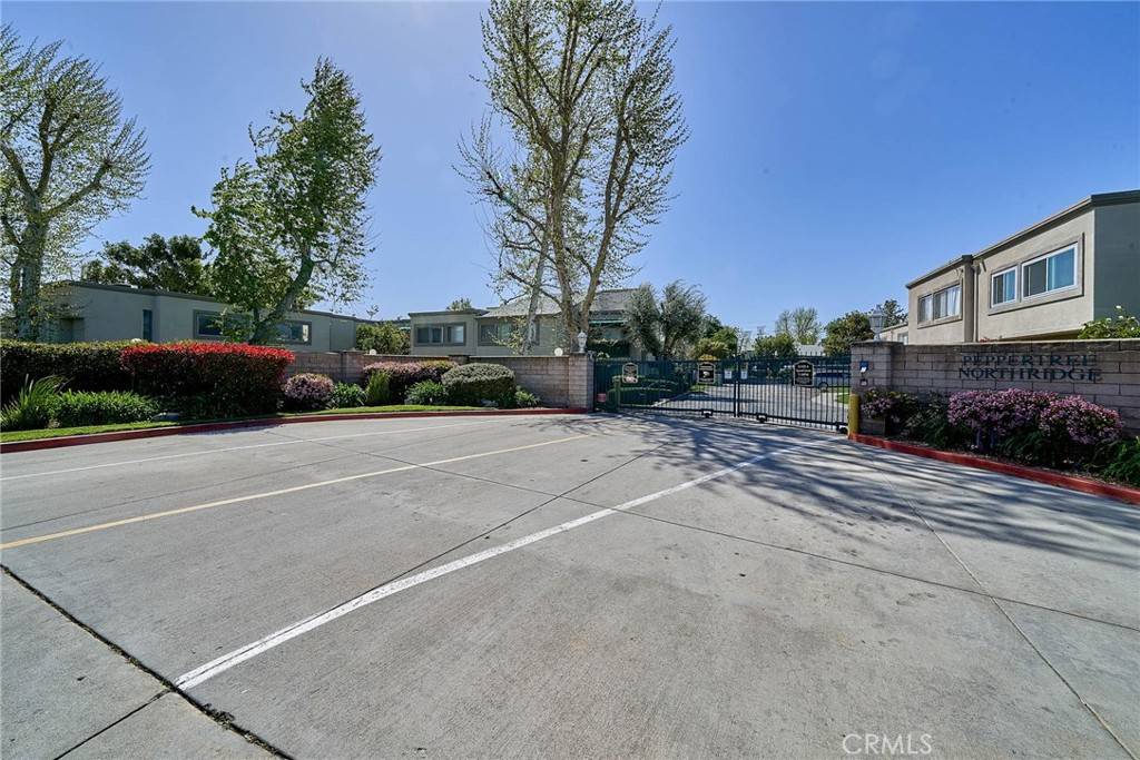 Northridge, CA 91324,18520 Mayall ST #D