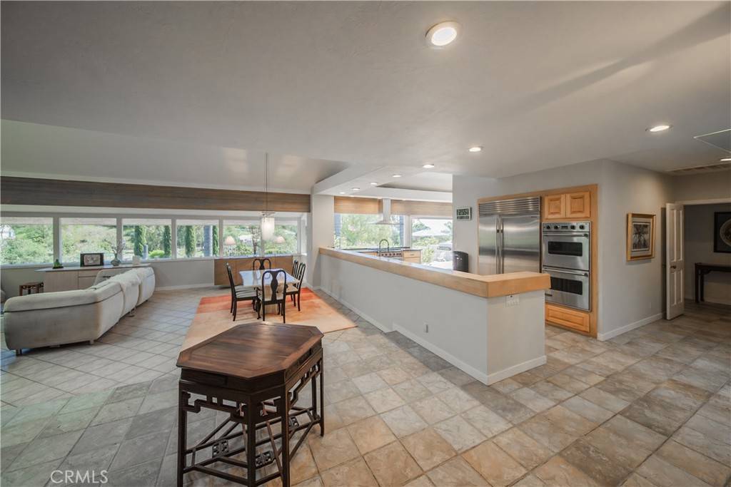 Camarillo, CA 93010,166 Alviso DR