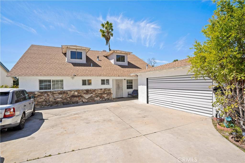 Sun Valley, CA 91352,9021 Oneida AVE
