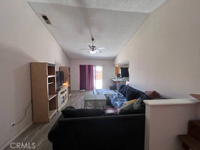 Palmdale, CA 93552,37543 Royal CT