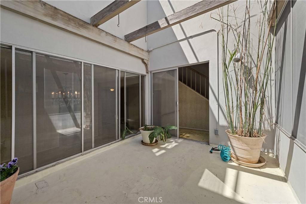 Marina Del Rey, CA 90292,4730 La Villa Marina #F