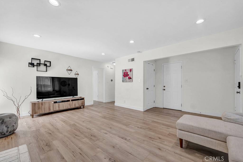 Carson, CA 90745,210 E 211th ST