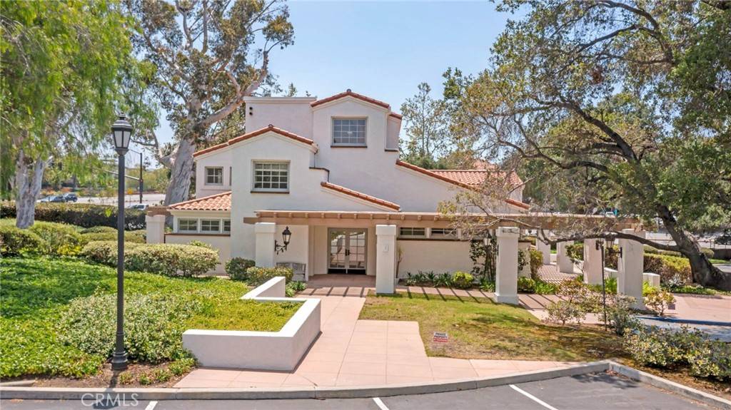 Thousand Oaks, CA 91360,625 W Hillcrest DR