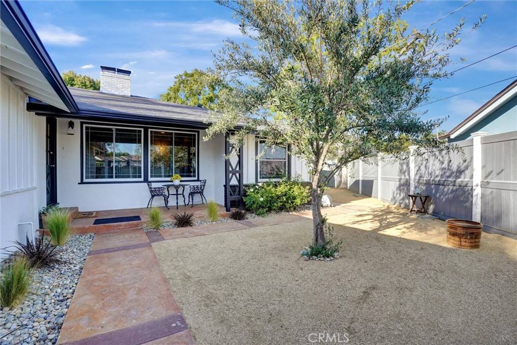 Valley Village, CA 91607,12819 Morrison ST