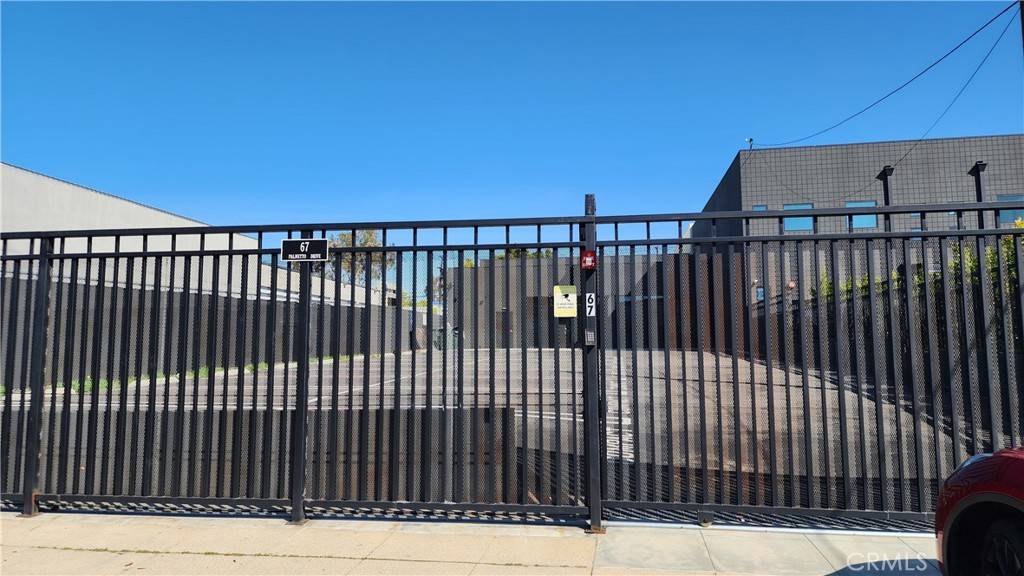 Pasadena, CA 91105,67 Palmetto DR