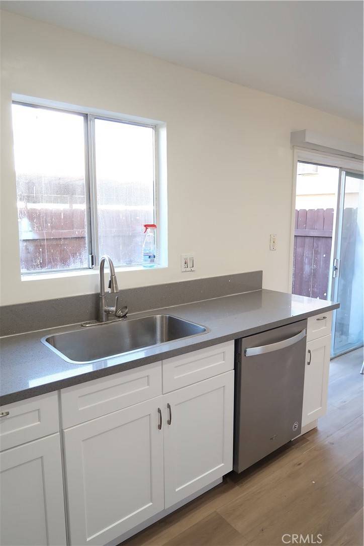 Northridge, CA 91325,17061 Roscoe BLVD #16
