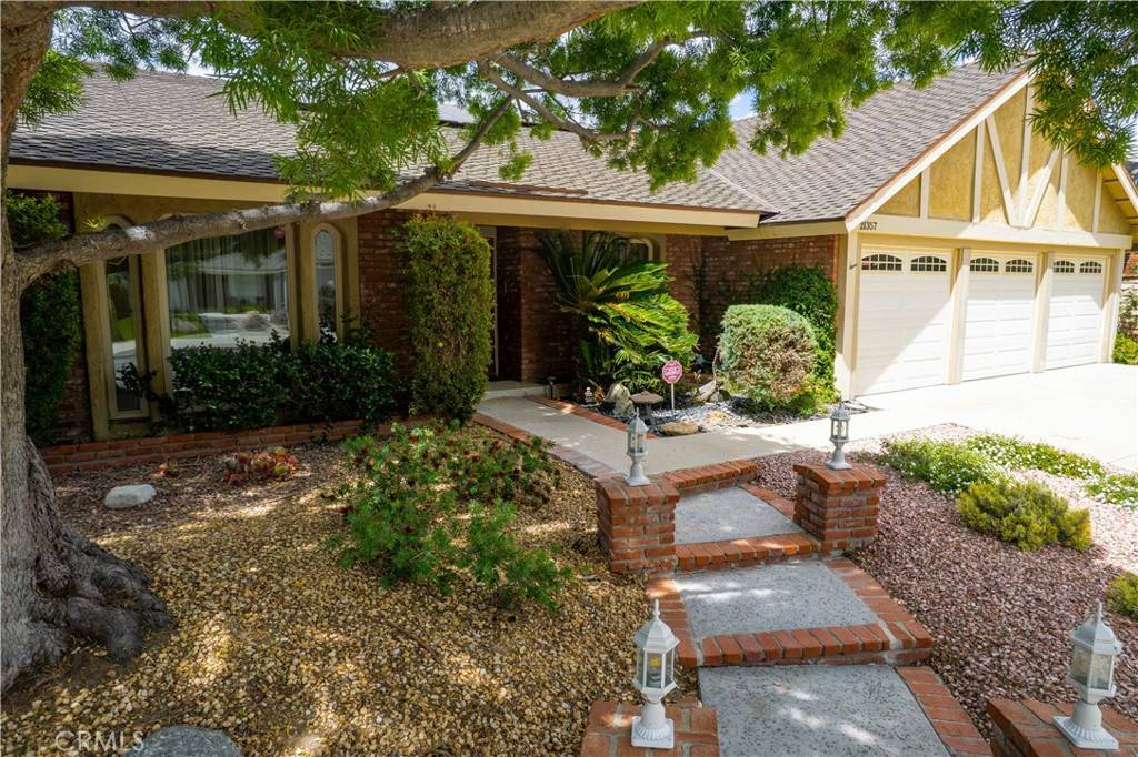 Chatsworth, CA 91311,21357 Bermuda ST