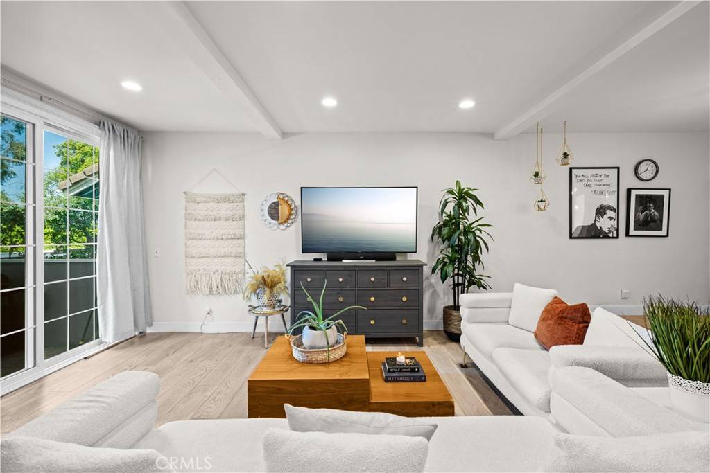 Tarzana, CA 91356,18713 Hatteras ST #11