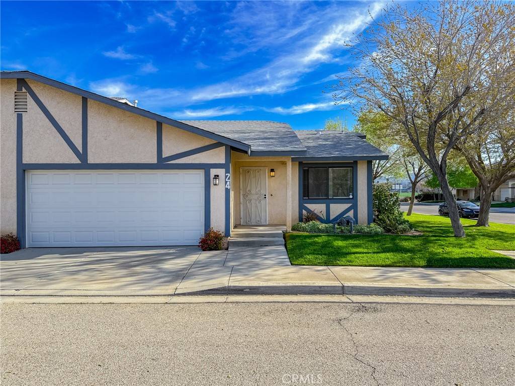 Lancaster, CA 93536,43840 Bobby Jones Dr #24