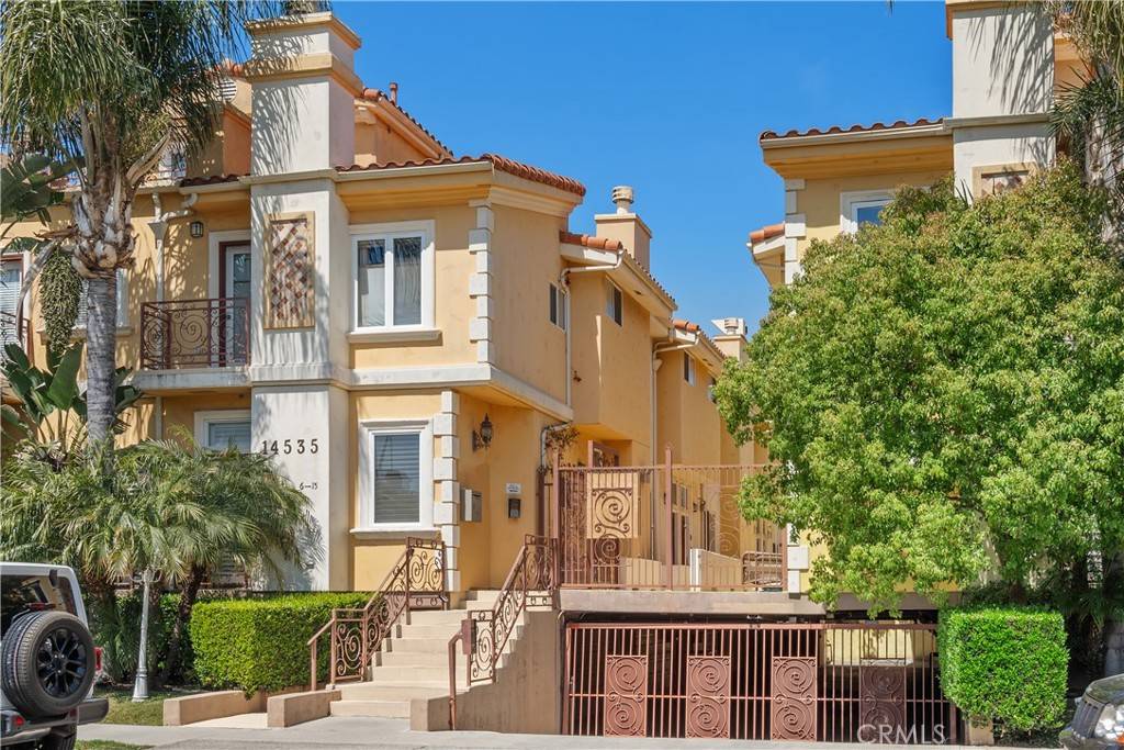 Sherman Oaks, CA 91411,14535 Margate ST #15