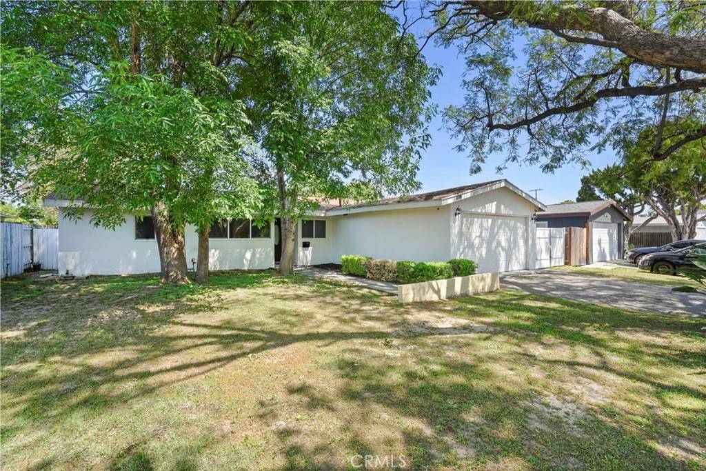 Winnetka, CA 91306,20617 Schoenborn ST