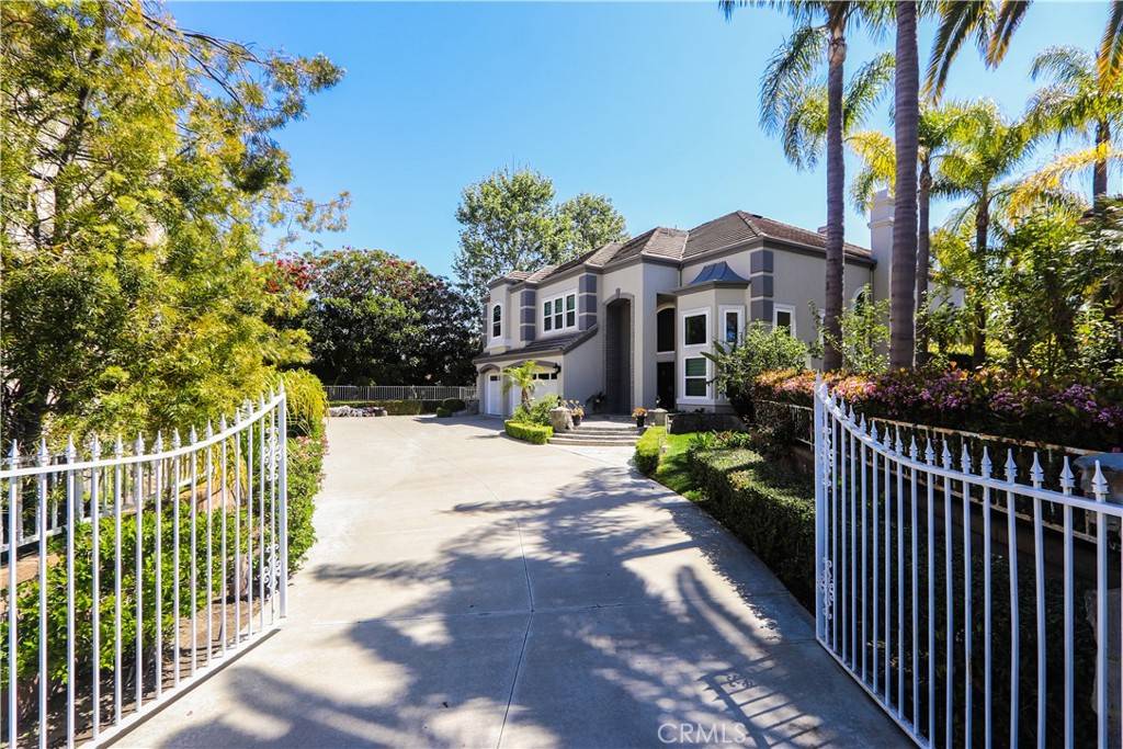 Laguna Hills, CA 92653,26962 Willow Tree LN