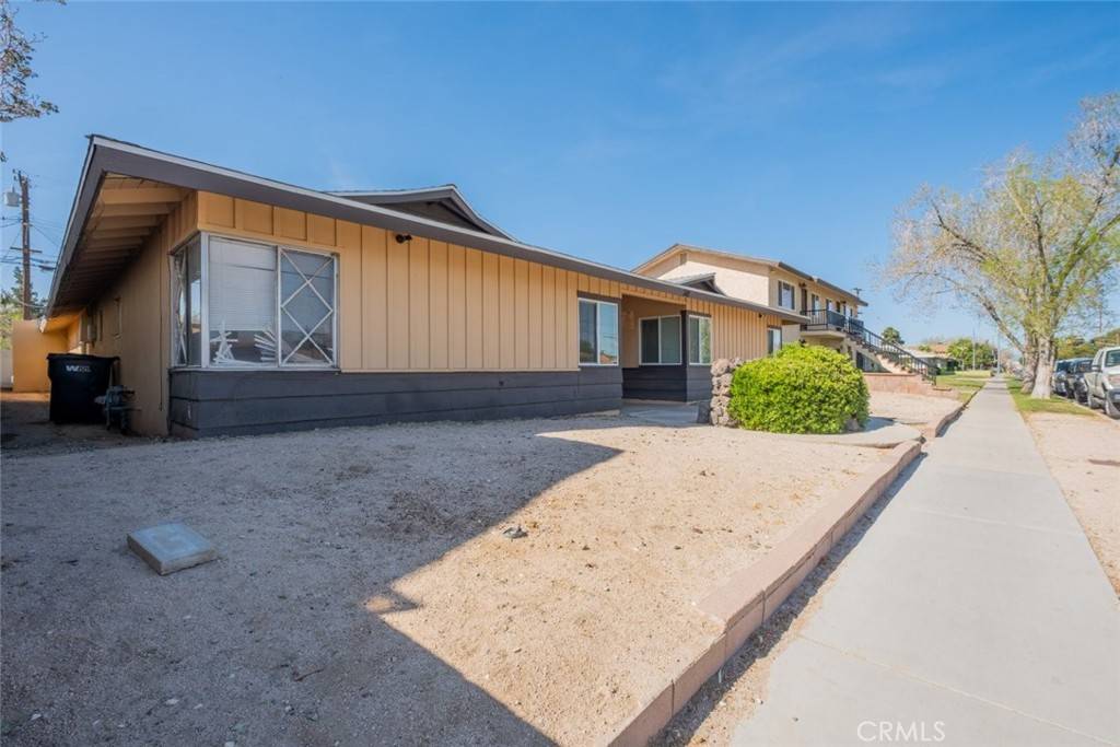 Lancaster, CA 93535,342 E Lancaster BLVD #5