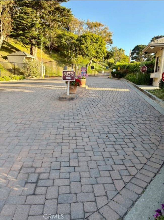 Malibu, CA 90265,6824 Las Olas WAY