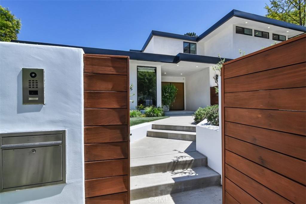 Encino, CA 91436,3516 Terrace View DR