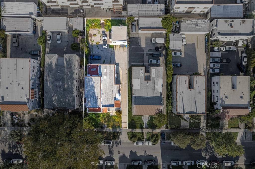 Los Angeles, CA 90004,144 S Catalina ST