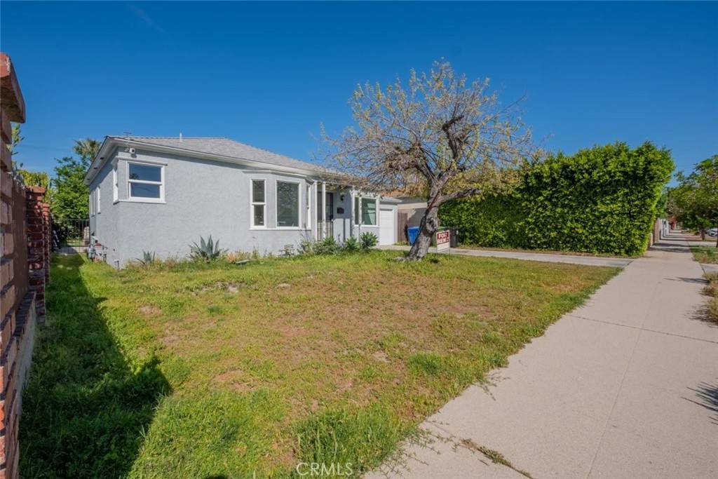 North Hollywood, CA 91606,6529 Kraft AVE