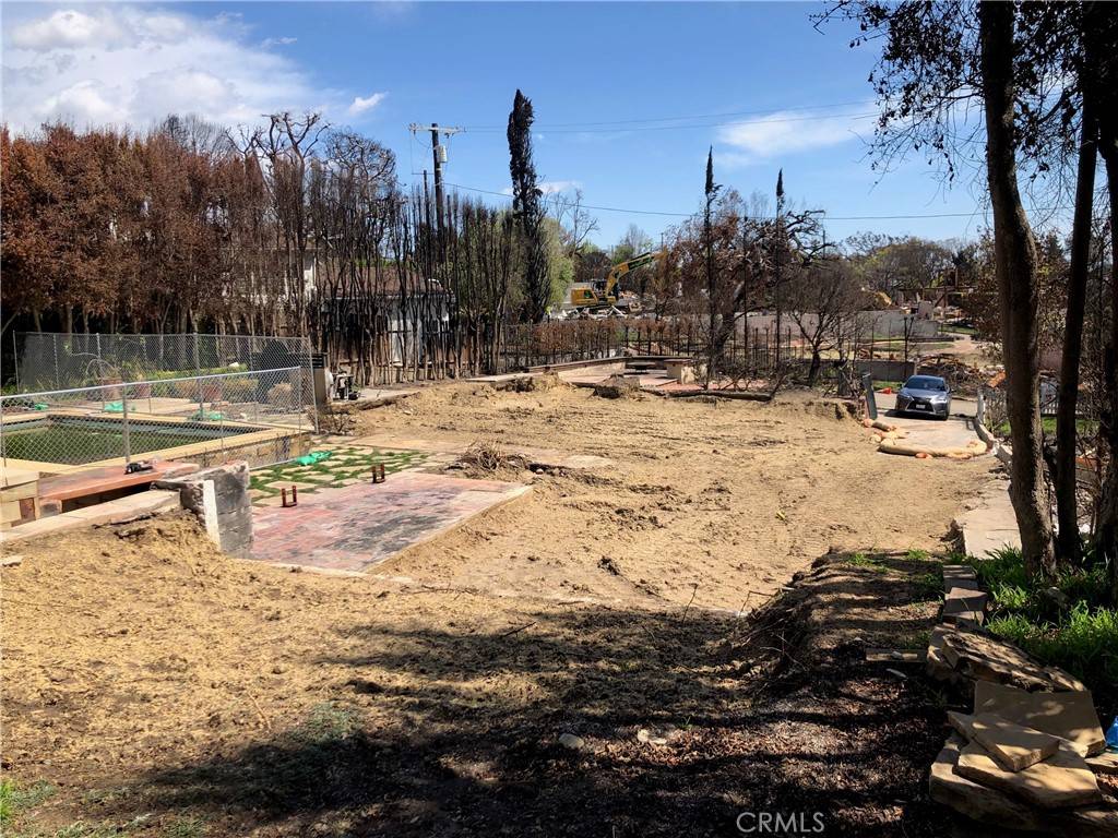 Pacific Palisades, CA 90272,14935 Whitfield AVE