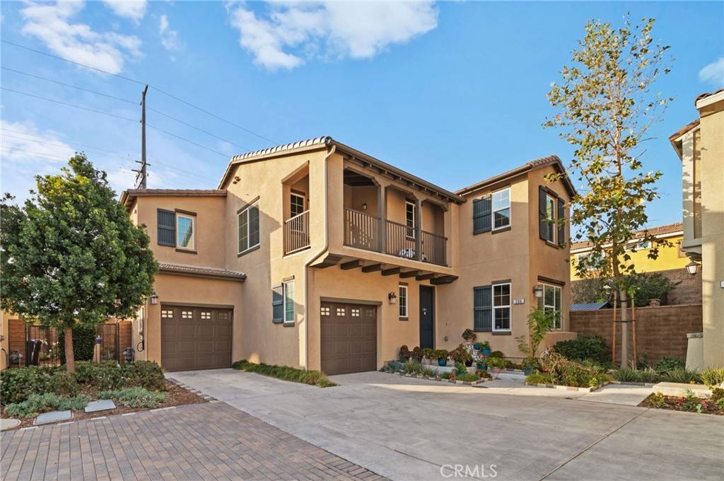 Fontana, CA 92336,7155 Citrus AVE #206