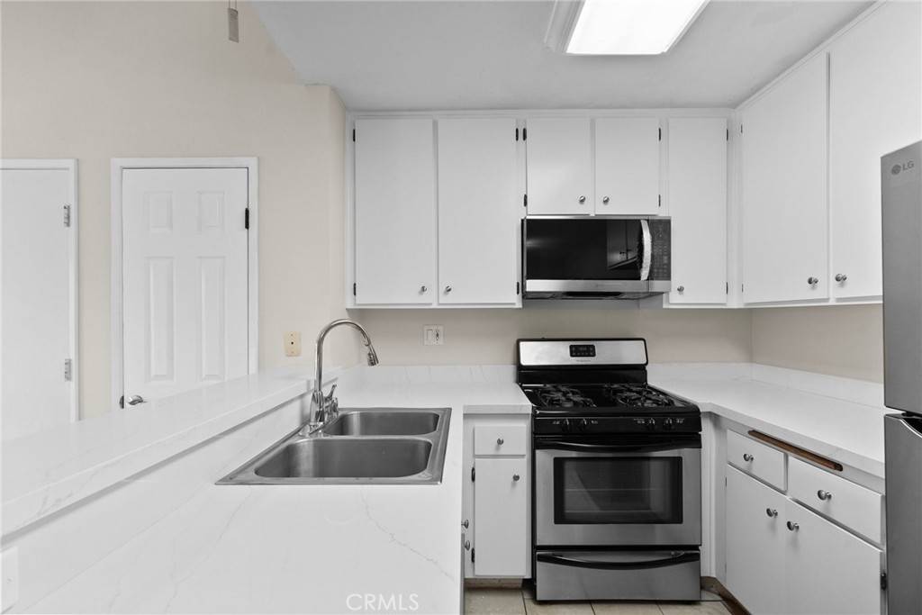 Canyon Country, CA 91351,18752 Mandan ST #1016