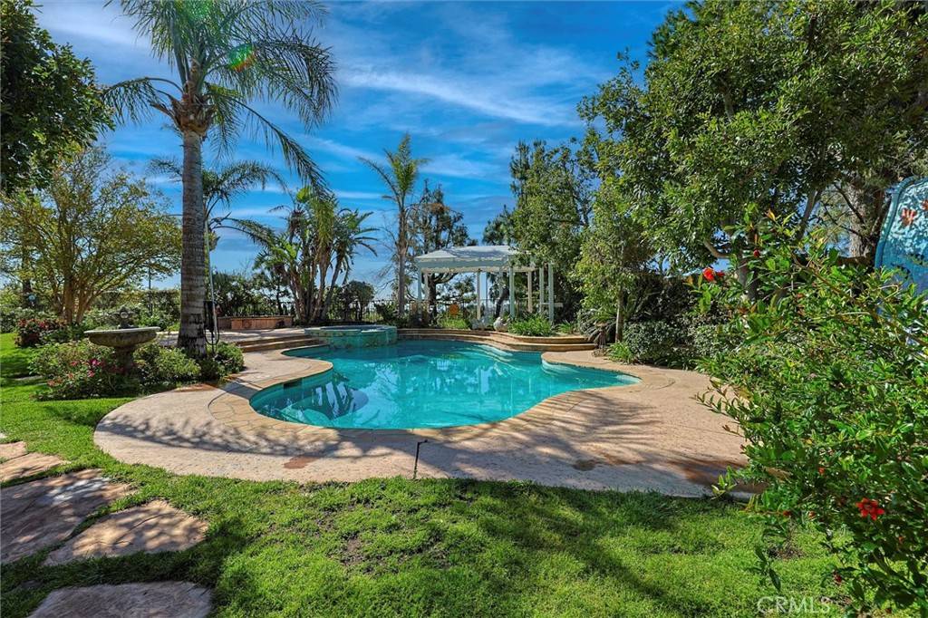 Granada Hills, CA 91344,17816 Tuscan DR