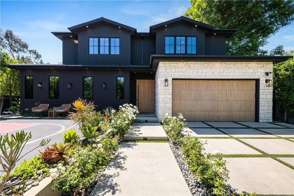 Sherman Oaks, CA 91401,5517 Allott AVE