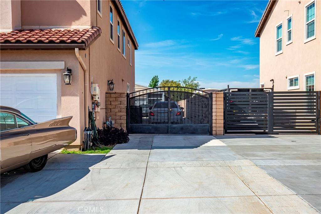 Lancaster, CA 93536,3565 Louer DR