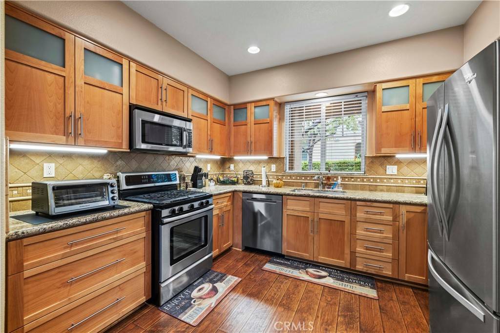 Valencia, CA 91354,24015 Amphora PL