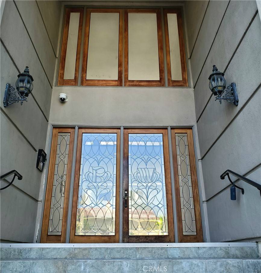 Sherman Oaks, CA 91403,4415 Saugus AVE #207