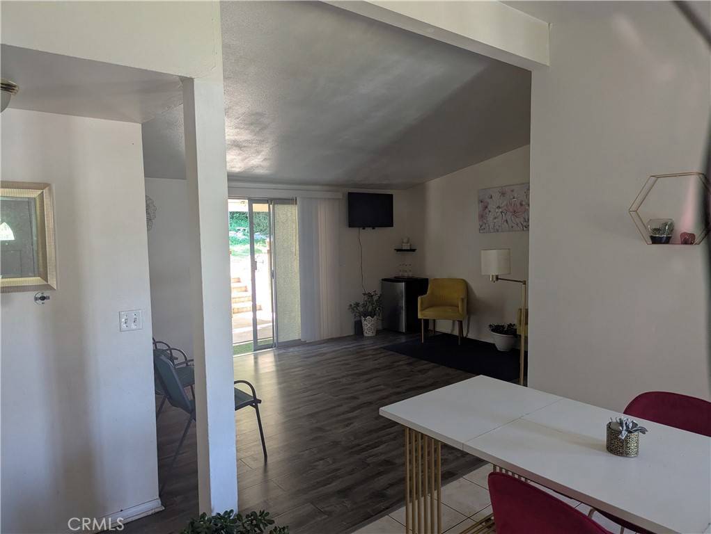 Granada Hills, CA 91344,17360 Firma CT