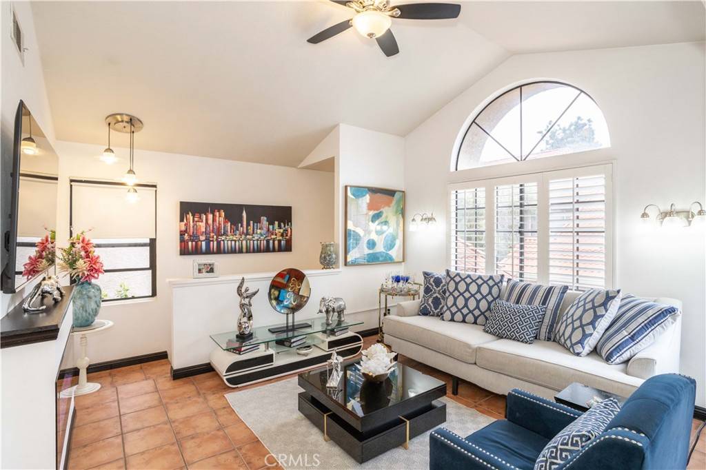 Simi Valley, CA 93063,2352 Archwood LN #50