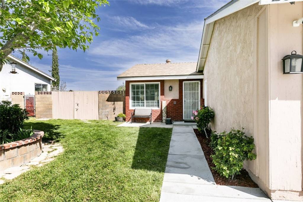 Lancaster, CA 93536,2319 W Avenue K15