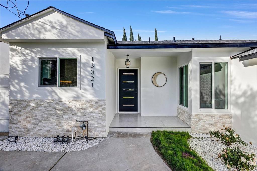 Sherman Oaks, CA 91401,13021 Killion ST