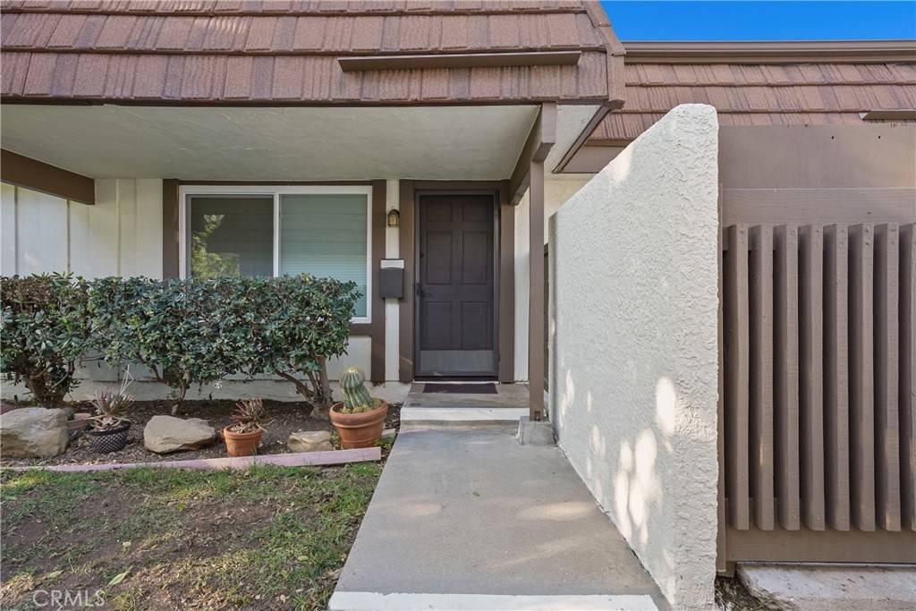 Chatsworth, CA 91311,10458 Larwin AVE #25