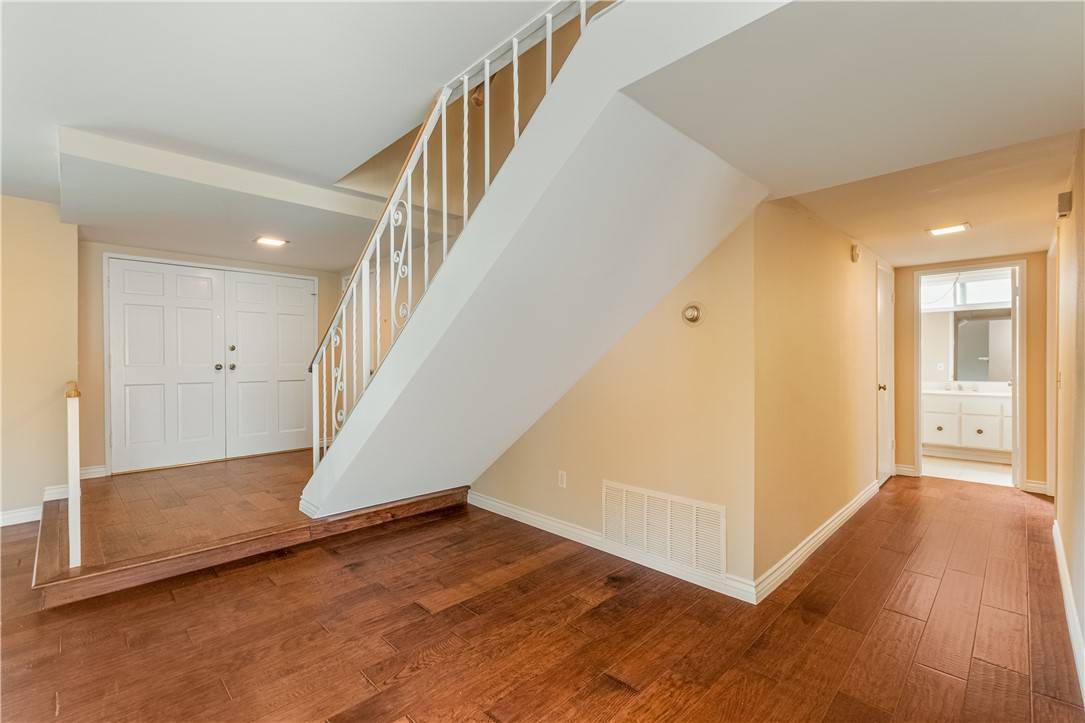 Encino, CA 91316,6231 Hesperia AVE