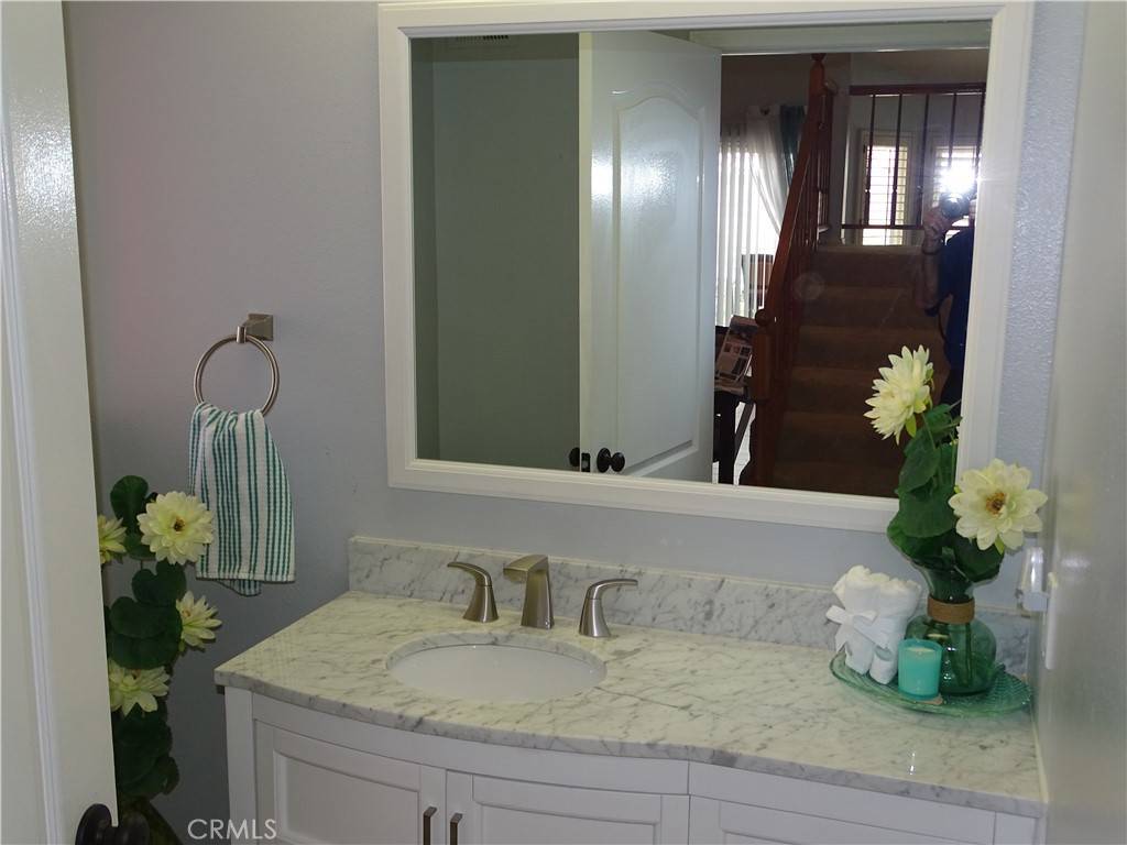 Porter Ranch, CA 91326,12051 Falcon Ridge WAY