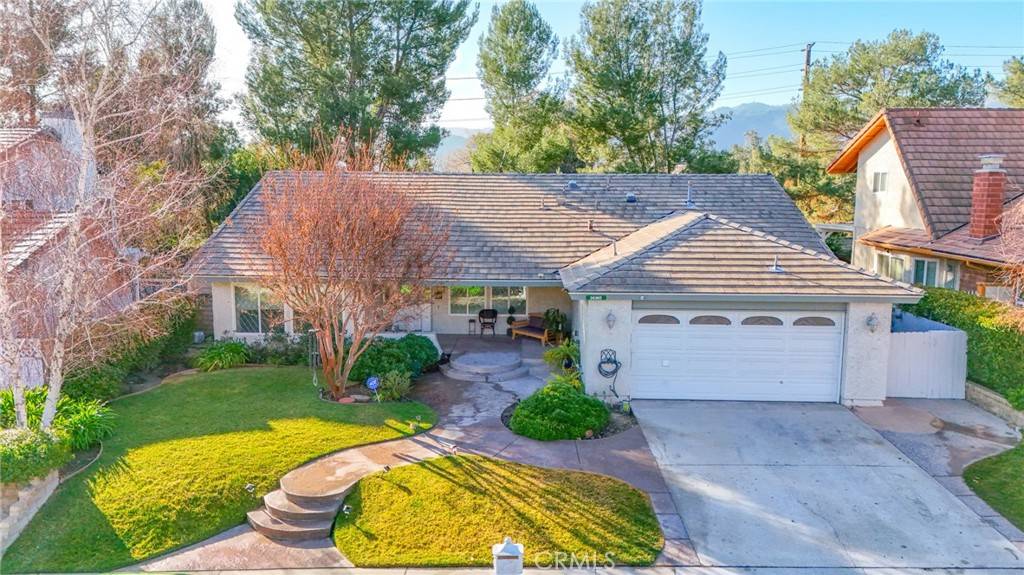 Valencia, CA 91355,24302 Vista Ridge DR