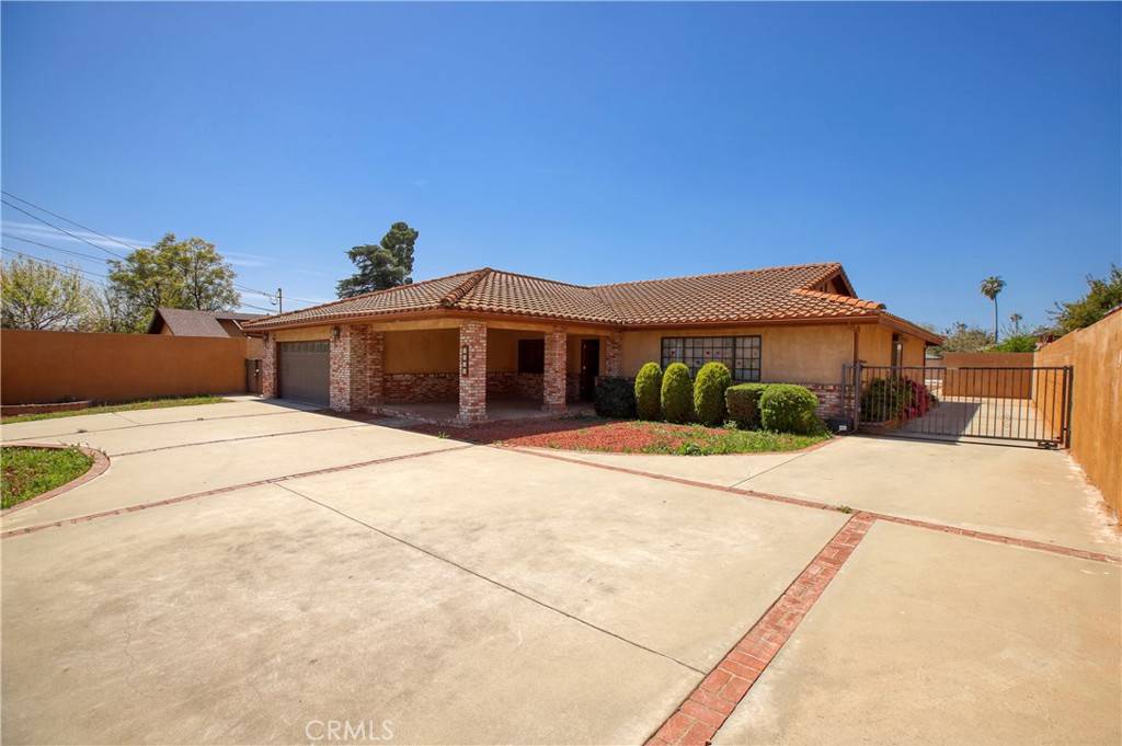 North Hills, CA 91343,8639 Hayvenhurst AVE