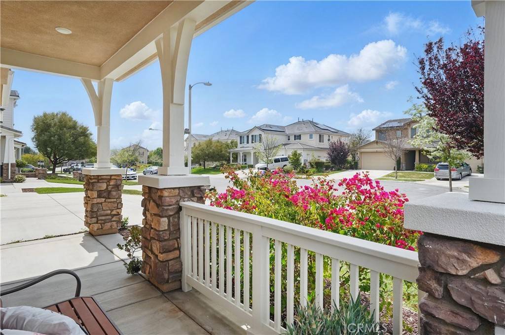 Saugus, CA 91350,22397 Copper Mountain CT