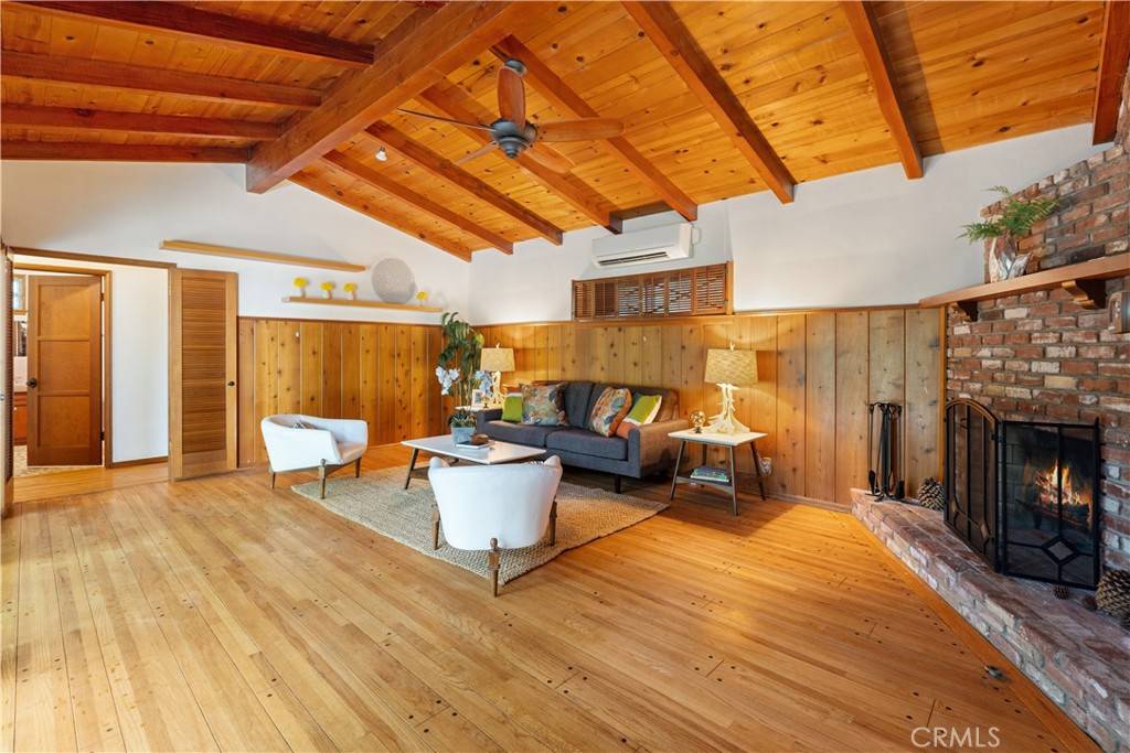 Sunland, CA 91040,9737 Shadow Island DR