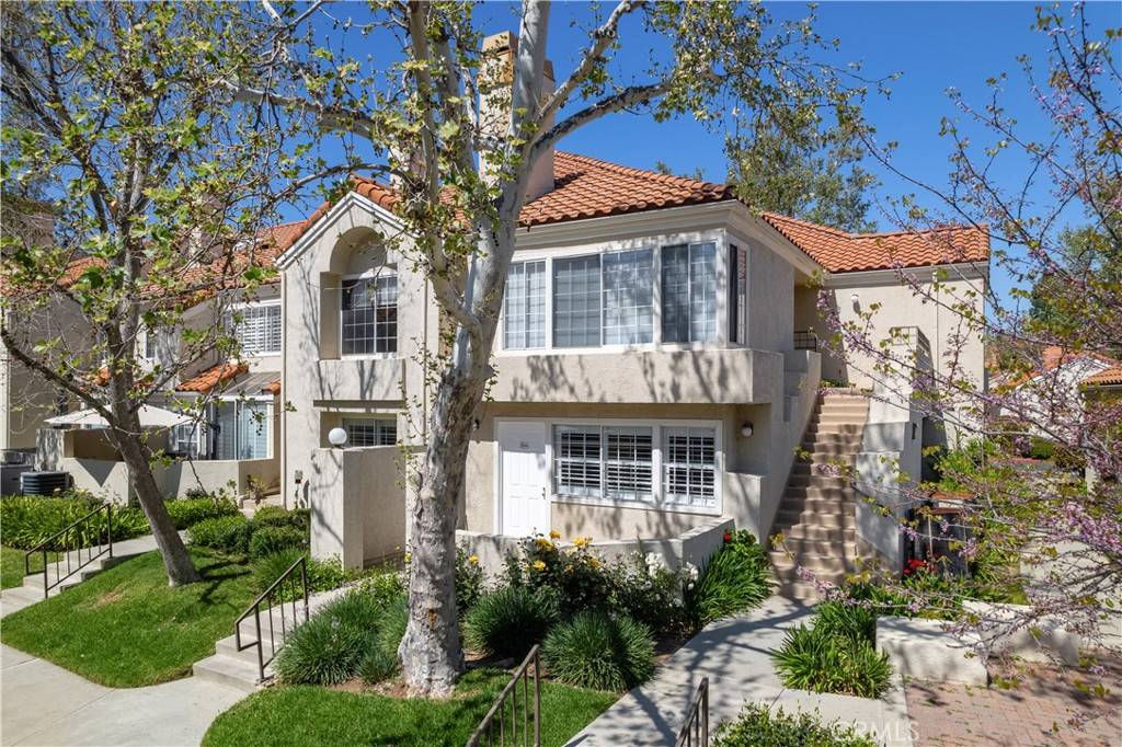 Calabasas, CA 91301,4240 Lost Hills RD #1904