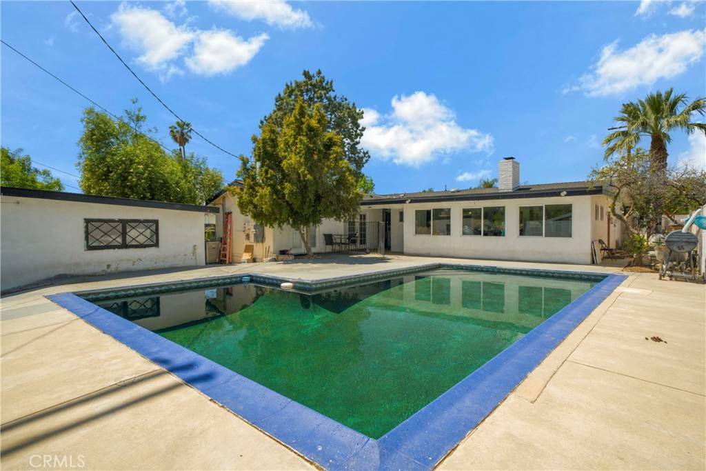 Granada Hills, CA 91344,10854 Hayvenhurst AVE