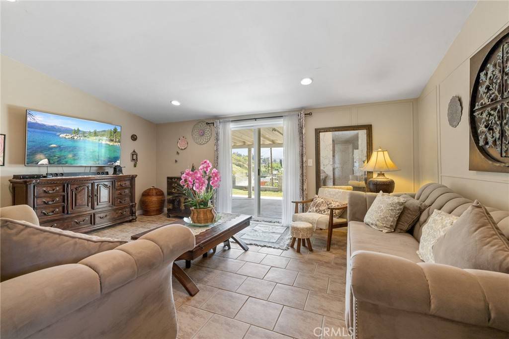 Canyon Country, CA 91351,18938 Delight St.