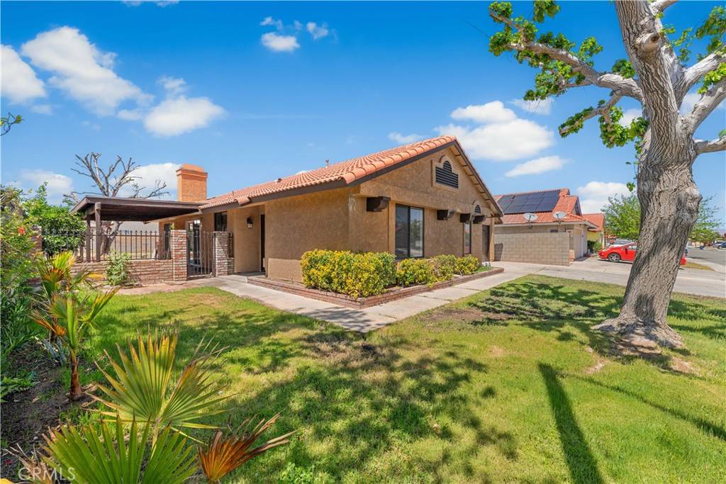 Palmdale, CA 93550,37073 Keith CT